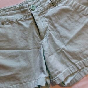 Columbia Women's Size 6, 3 1/2" Lt Blue Chino Cotton Shorts Outdoor Beach Summer